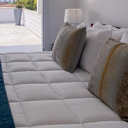 2 Bedroom Apartment, Semeli Complex- By Imh Travel & Tours * Paphos